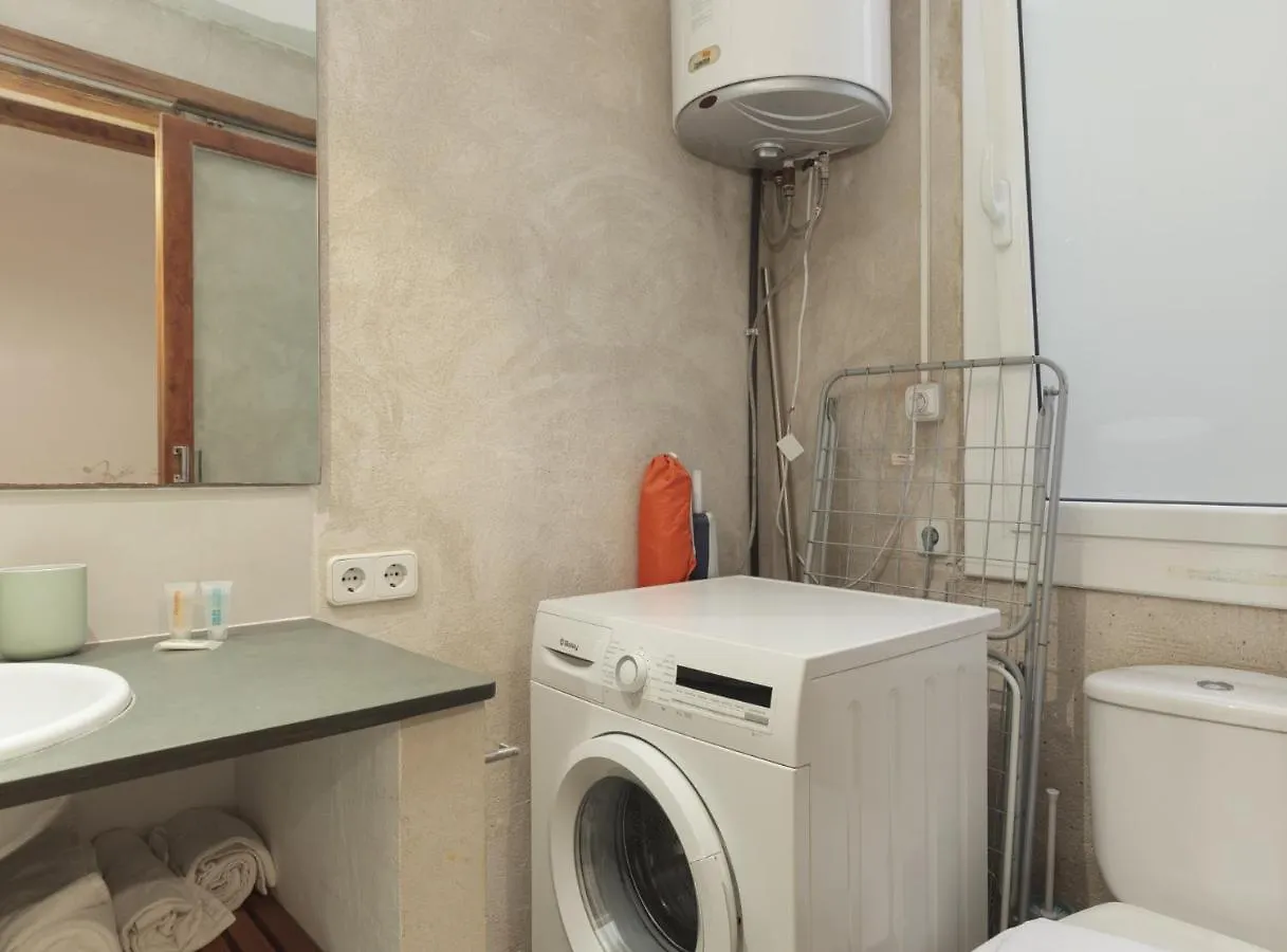 Ndlr 2-4 - Authentic Flat In Poble Sec - Paralelo Barcellona 0*,  Spagna